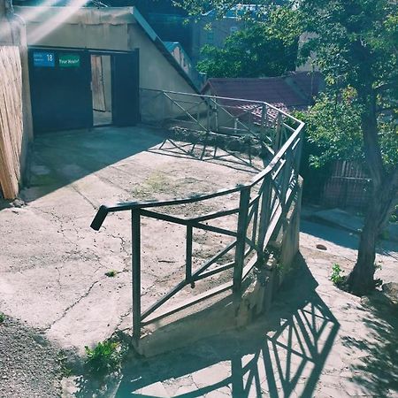 your hostel Tiflis Exterior foto